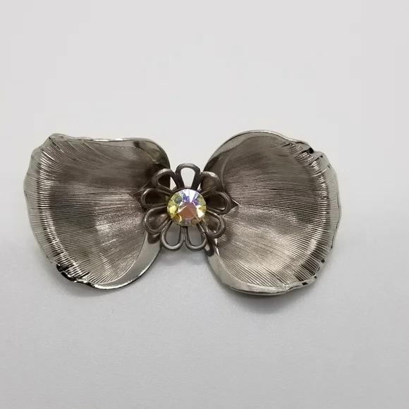 silver tone dogwood flower brooch with AB rhinestone - Picture 2 of 5